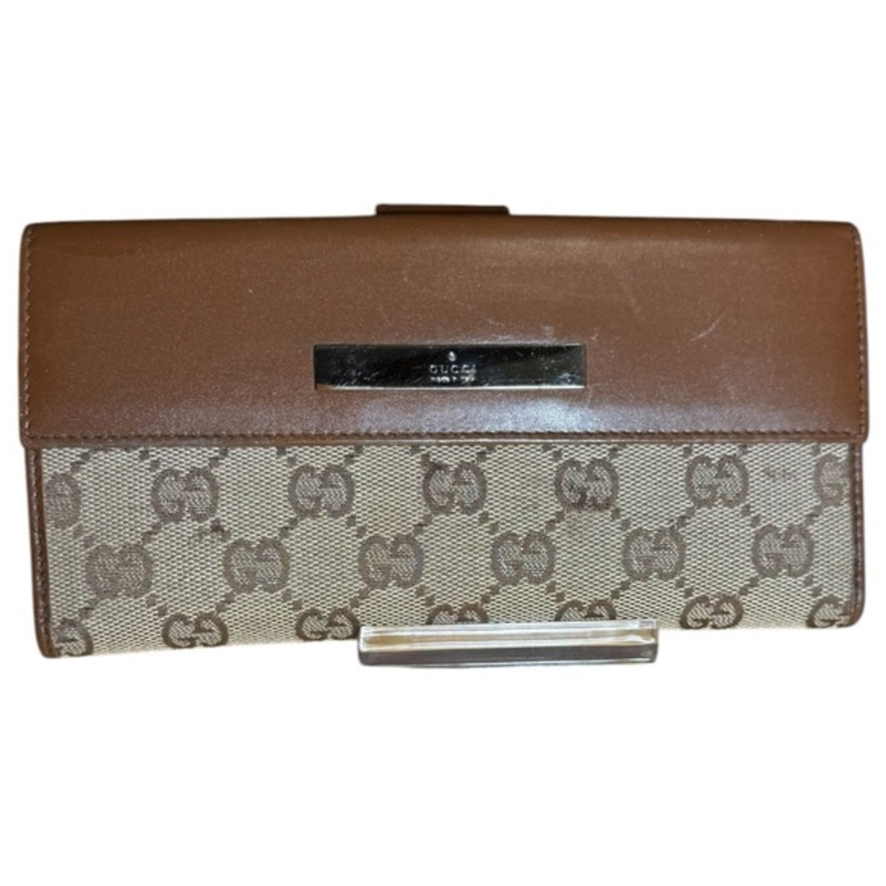 Gucci GG Monogram With Metal Label Leather Continental wallet NEW